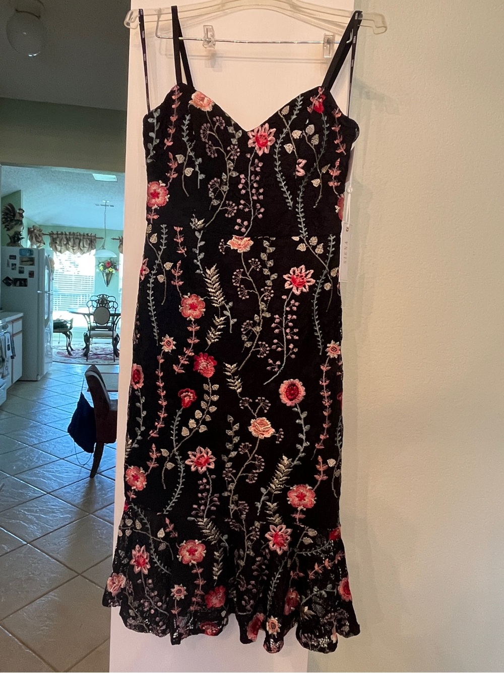 Siena sundress black floral Size 4 NEW WITH TAGS
